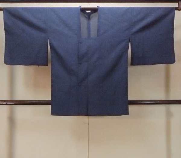 Photo1: O0201C Vintage Japanese kimono  Dark Blue MICHIYUKI outer coat for women / Silk. Swirl   (Grade B) (1)