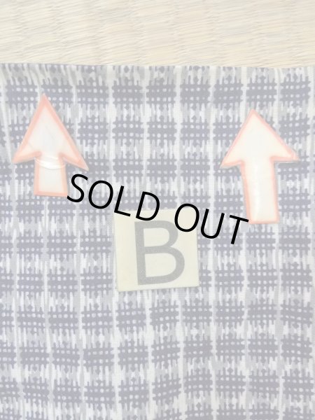 Photo14: O0218C Vintage Japanese kimono  Bluish Gray Men's Yukata for men / Cotton. Parallel Cross   (Grade C) (14)