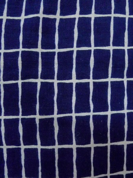 Photo5: O0218D Vintage Japanese kimono  Dark Indigo Blue YUKATA summer(made in Japan) for women / Cotton. Plaid Checks   (Grade C) (5)