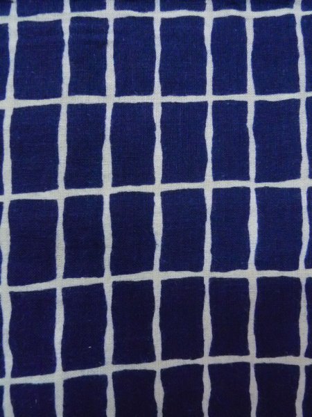 Photo7: O0218D Vintage Japanese kimono  Dark Indigo Blue YUKATA summer(made in Japan) for women / Cotton. Plaid Checks   (Grade C) (7)