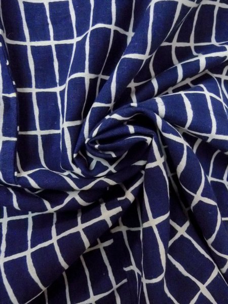 Photo12: O0218D Vintage Japanese kimono  Dark Indigo Blue YUKATA summer(made in Japan) for women / Cotton. Plaid Checks   (Grade C) (12)