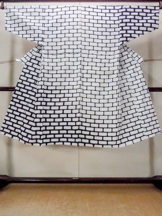 ❗️割引 伊万里 金彩錦手松梅楓 蓋茶碗9客 木箱 240918J5