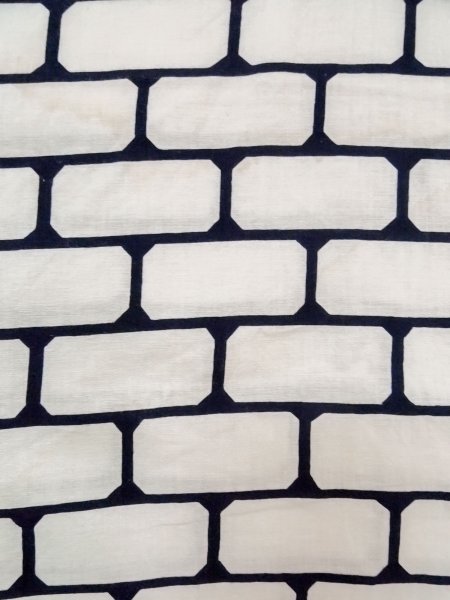 Photo5: O0218H Vintage Japanese kimono   White YUKATA summer(made in Japan) for women / Cotton. Geometrical pattern   (Grade D) (5)