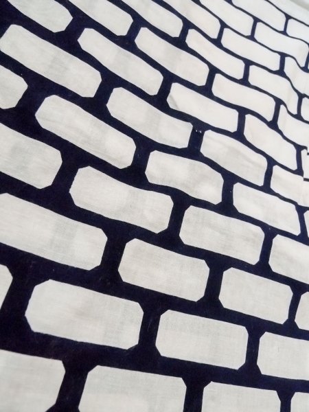 Photo8: O0218H Vintage Japanese kimono   White YUKATA summer(made in Japan) for women / Cotton. Geometrical pattern   (Grade D) (8)