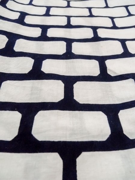 Photo10: O0218H Vintage Japanese kimono   White YUKATA summer(made in Japan) for women / Cotton. Geometrical pattern   (Grade D) (10)