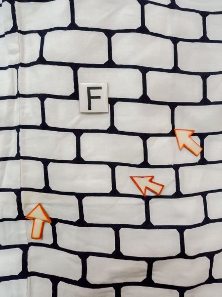 Photo19: O0218H Vintage Japanese kimono   White YUKATA summer(made in Japan) for women / Cotton. Geometrical pattern   (Grade D) (19)