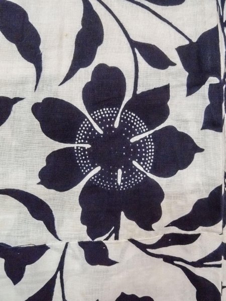 Photo5: O0218J Vintage Japanese kimono   White YUKATA summer(made in Japan) for women / Cotton. Flower,   (Grade C) (5)