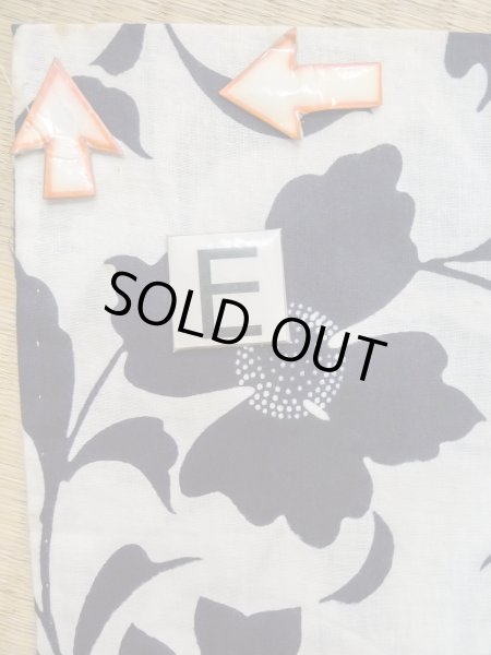 Photo16: O0218J Vintage Japanese kimono   White YUKATA summer(made in Japan) for women / Cotton. Flower,   (Grade C) (16)