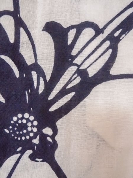 Photo5: O0218L Vintage Japanese kimono   Off White YUKATA summer(made in Japan) for women / Cotton/hemp Chrysanthemum,   (Grade C) (5)