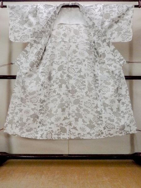 Photo2: O0218M Vintage Japanese kimono  Light Beige YUKATA summer(made in Japan) for women / Cotton. Peony,   (Grade C) (2)