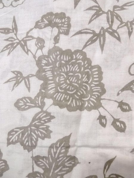Photo6: O0218M Vintage Japanese kimono  Light Beige YUKATA summer(made in Japan) for women / Cotton. Peony,   (Grade C) (6)