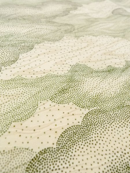 Photo10: O0218P Vintage Japanese kimono   Ivory KOMON dyed for women / Silk. Cloud,   (Grade B) (10)