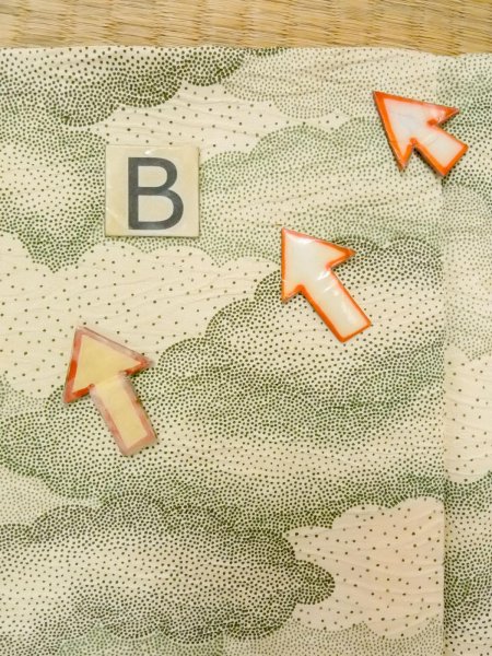 Photo15: O0218P Vintage Japanese kimono   Ivory KOMON dyed for women / Silk. Cloud,   (Grade B) (15)