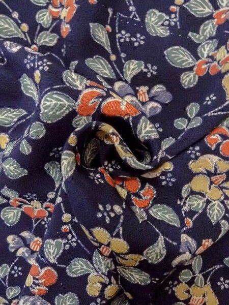 Photo11: O0218T Vintage Japanese kimono   Indigo Blue KOMON dyed for women / Silk. Flower,   (Grade B) (11)