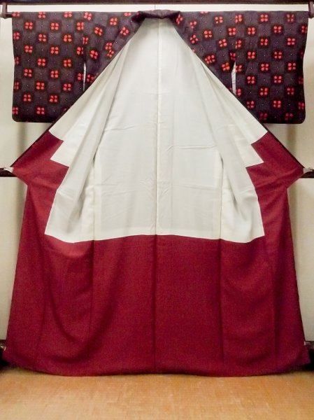 Photo2: Mint O0218U Vintage Japanese kimono  Brownish Black KOMON dyed for women / Silk. Flower,   (Grade A) (2)