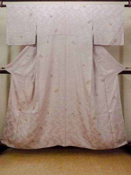 Photo1: O0218V Vintage Japanese kimono  Shiny Off White KOMON dyed for women / Silk. Chrysanthemum,   (Grade D) (1)