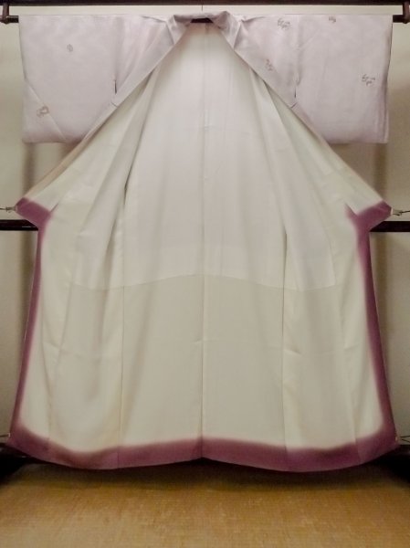 Photo2: O0218V Vintage Japanese kimono  Shiny Off White KOMON dyed for women / Silk. Chrysanthemum,   (Grade D) (2)