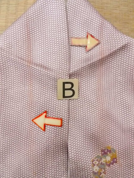 Photo15: O0218V Vintage Japanese kimono  Shiny Off White KOMON dyed for women / Silk. Chrysanthemum,   (Grade D) (15)