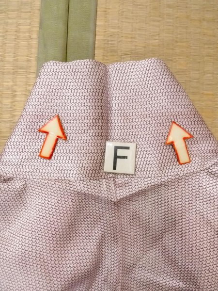 Photo19: O0218V Vintage Japanese kimono  Shiny Off White KOMON dyed for women / Silk. Chrysanthemum,   (Grade D) (19)