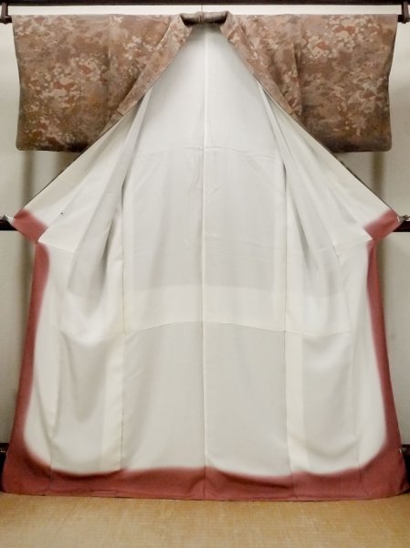 Photo2: Mint O0218W Used Japanese kimono   Brown KOMON dyed for women / Silk. SAKURA cherry blossom,   (Grade A) (2)