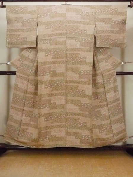Photo1: O0219A Vintage Japanese kimono   Beige KOMON dyed for women / Silk. KIKYO Japanese balloonflower,   (Grade A) (1)
