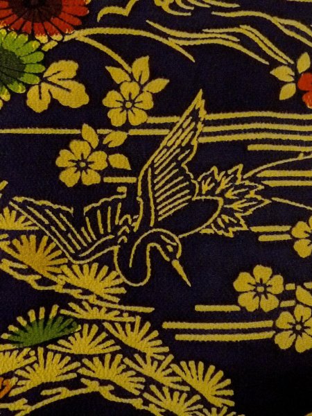 Photo6: O0219B Vintage Japanese kimono  Dark Navy Blue KOMON dyed for women / Silk. Flower,   (Grade B) (6)