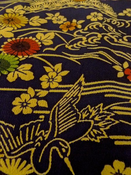 Photo9: O0219B Vintage Japanese kimono  Dark Navy Blue KOMON dyed for women / Silk. Flower,   (Grade B) (9)