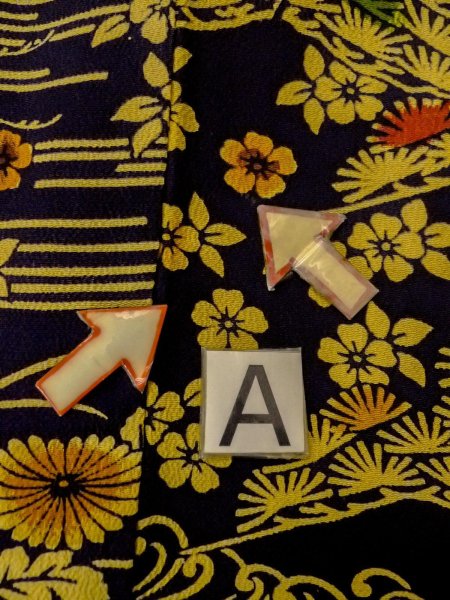 Photo14: O0219B Vintage Japanese kimono  Dark Navy Blue KOMON dyed for women / Silk. Flower,   (Grade B) (14)