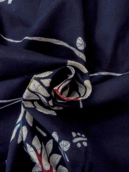 Photo12: O0228D Vintage Japanese kimono   Indigo Blue Pour Dyed Yukata for women / Cotton. Flower,   (Grade C) (12)
