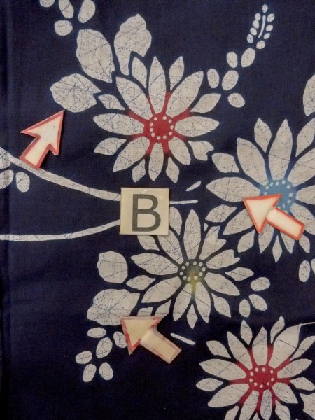 Photo15: O0228D Vintage Japanese kimono   Indigo Blue Pour Dyed Yukata for women / Cotton. Flower,   (Grade C) (15)