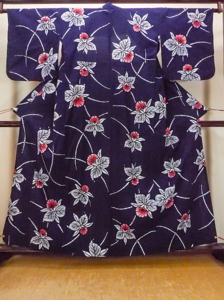 Photo1: O0228F Vintage Japanese kimono   Indigo Blue Pour Dyed Yukata for women / Cotton. Flower,   (Grade B) (1)