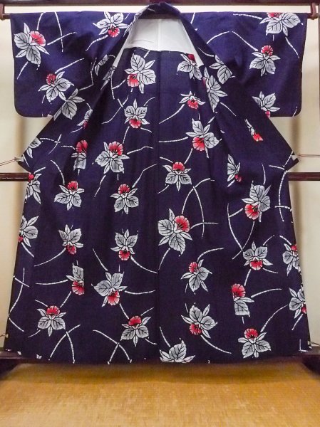 Photo2: O0228F Vintage Japanese kimono   Indigo Blue Pour Dyed Yukata for women / Cotton. Flower,   (Grade B) (2)