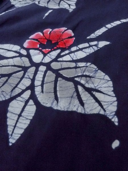 Photo8: O0228F Vintage Japanese kimono   Indigo Blue Pour Dyed Yukata for women / Cotton. Flower,   (Grade B) (8)