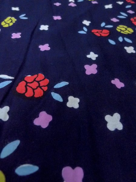 Photo8: O0228G Vintage Japanese kimono   Indigo Blue YUKATA summer(made in Japan) for women / Cotton. Flower,   (Grade B) (8)