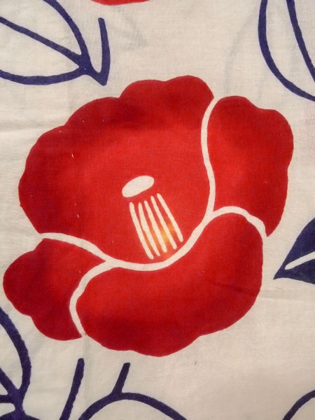 Photo5: O0228I Vintage Japanese kimono   White Pour Dyed Yukata for women / Cotton. Camellia,   (Grade D) (5)