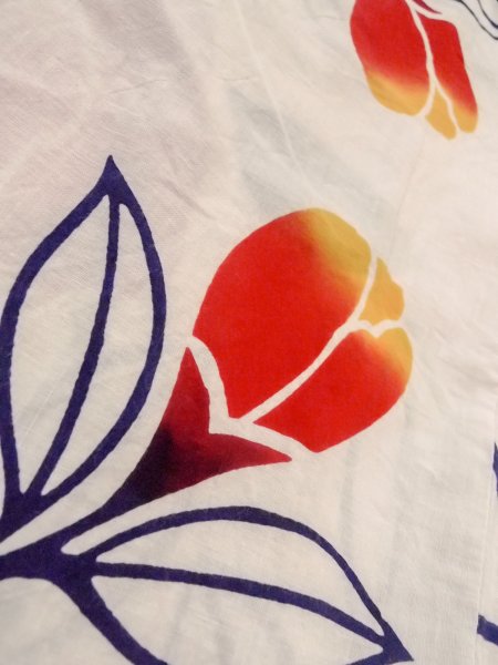 Photo10: O0228I Vintage Japanese kimono   White Pour Dyed Yukata for women / Cotton. Camellia,   (Grade D) (10)