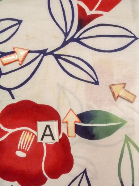 Photo14: O0228I Vintage Japanese kimono   White Pour Dyed Yukata for women / Cotton. Camellia,   (Grade D) (14)