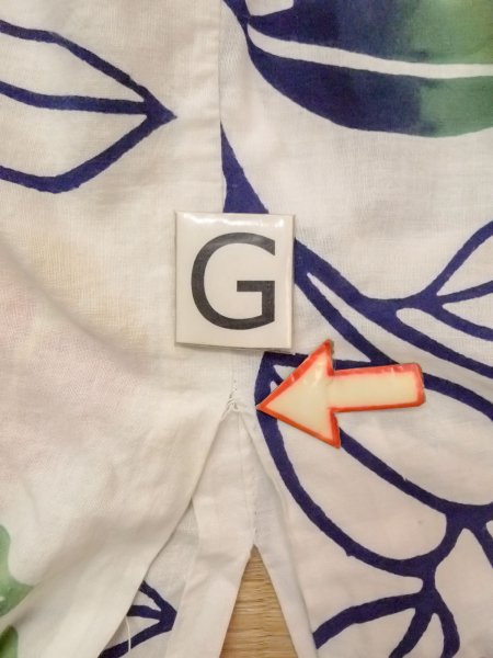 Photo20: O0228I Vintage Japanese kimono   White Pour Dyed Yukata for women / Cotton. Camellia,   (Grade D) (20)