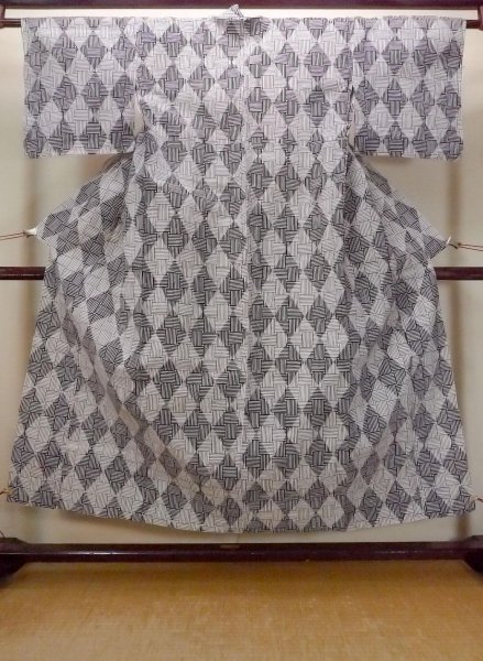 Photo1: O0228J Vintage Japanese kimono   White YUKATA summer(made in Japan) for women / Cotton/hemp Line,   (Grade D) (1)