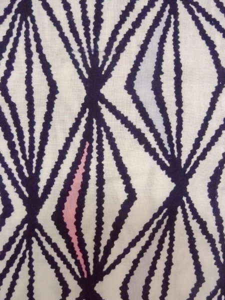 Photo6: O0228K Vintage Japanese kimono   White YUKATA summer(made in Japan) for women / Cotton. Geometrical pattern   (Grade B) (6)