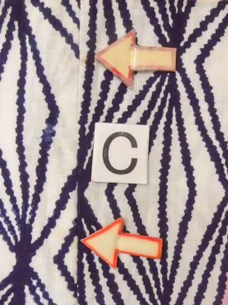 Photo16: O0228K Vintage Japanese kimono   White YUKATA summer(made in Japan) for women / Cotton. Geometrical pattern   (Grade B) (16)