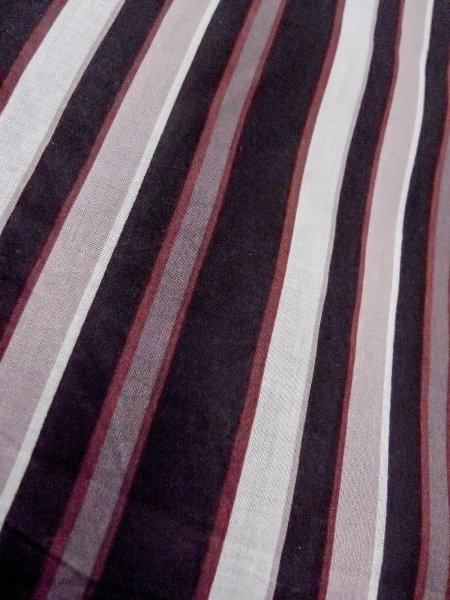 Photo9: O0228L Vintage Japanese kimono   Black Men's Yukata for women / Cotton. Stripes   (Grade B) (9)