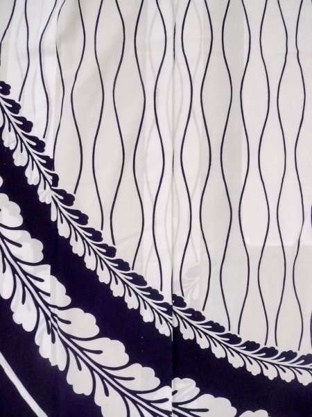 Photo3: O0228M Vintage Japanese kimono   White YUKATA summer(made in Japan) for women / Cotton. Flower,   (Grade B) (3)