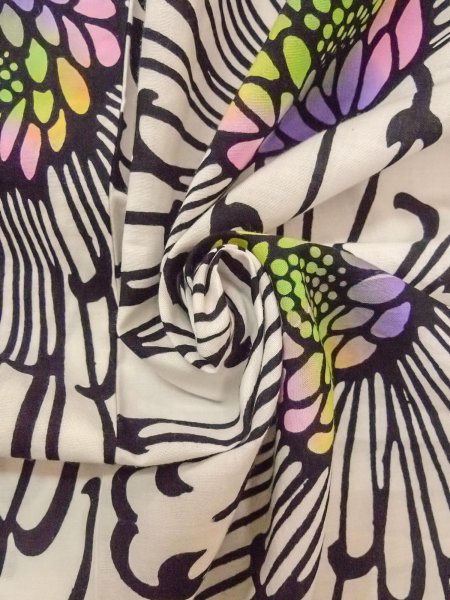 Photo12: O0228N Vintage Japanese kimono   White Pour Dyed Yukata for women / Cotton. Chrysanthemum   (Grade C) (12)