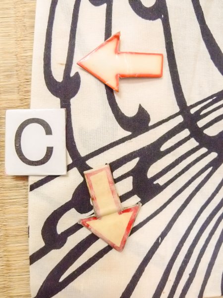 Photo17: O0228N Vintage Japanese kimono   White Pour Dyed Yukata for women / Cotton. Chrysanthemum   (Grade C) (17)