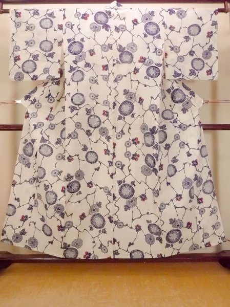 Photo1: O0228O Vintage Japanese kimono   White Pour Dyed Yukata for women / Linen. Chrysanthemum,   (Grade C) (1)