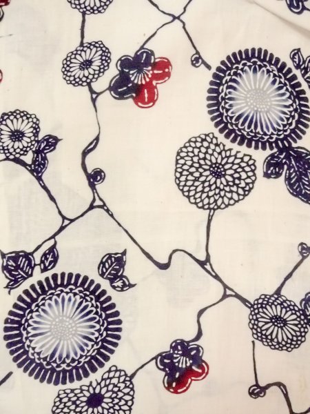 Photo3: O0228O Vintage Japanese kimono   White Pour Dyed Yukata for women / Linen. Chrysanthemum,   (Grade C) (3)