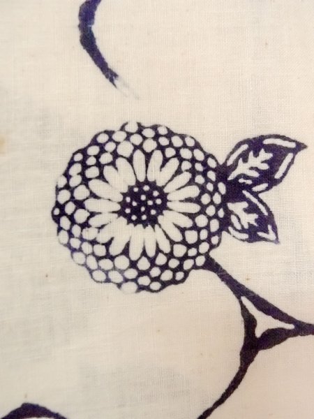 Photo6: O0228O Vintage Japanese kimono   White Pour Dyed Yukata for women / Linen. Chrysanthemum,   (Grade C) (6)