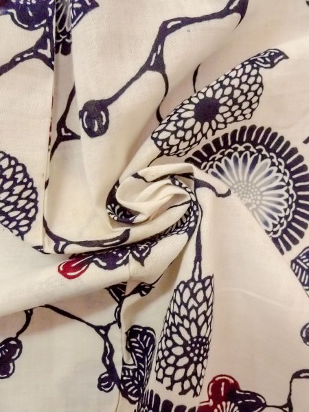 Photo11: O0228O Vintage Japanese kimono   White Pour Dyed Yukata for women / Linen. Chrysanthemum,   (Grade C) (11)