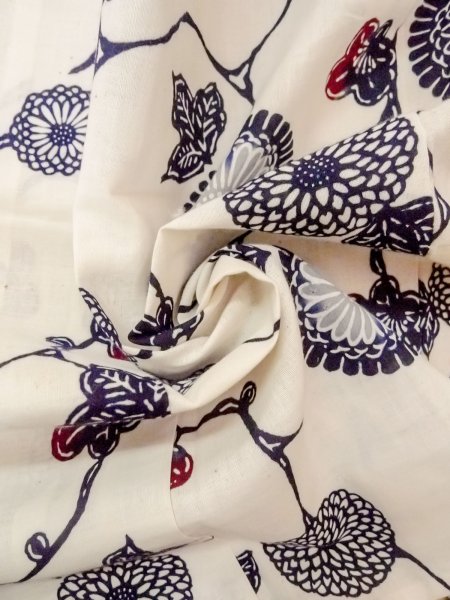 Photo12: O0228O Vintage Japanese kimono   White Pour Dyed Yukata for women / Linen. Chrysanthemum,   (Grade C) (12)
